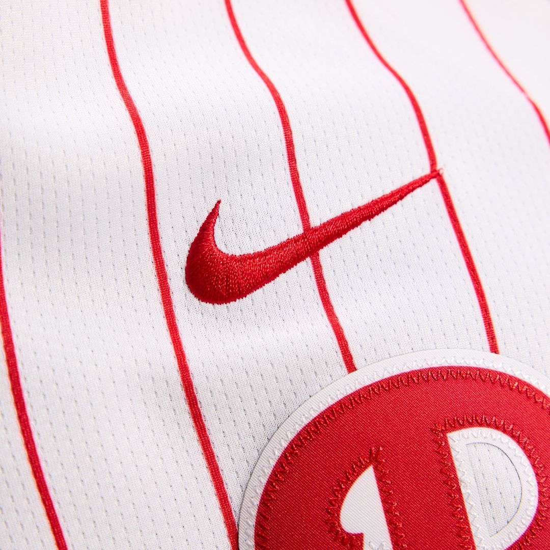 Philadelphia Phillies Women's Alternate Limited Jersey — Light Blue
