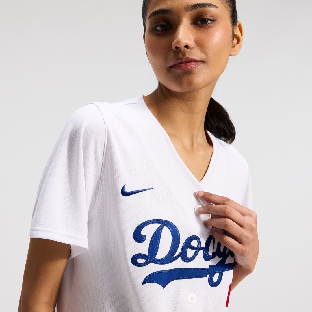Los Angeles Dodgers Mookie Betts Women's Alternate 2 Limited Jersey — Royal
