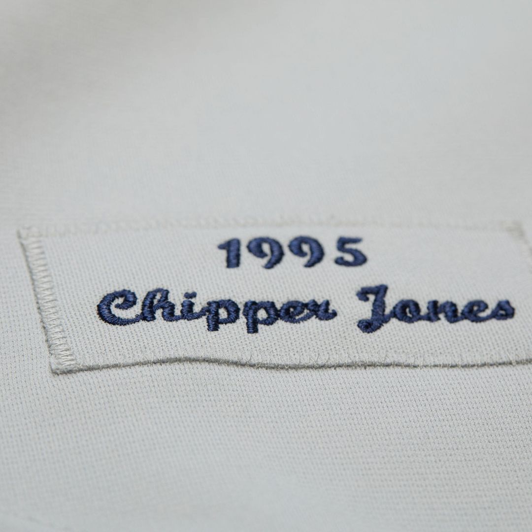 Atlanta Braves Chipper Jones 1995 Throwback Authentic Jersey — Gray