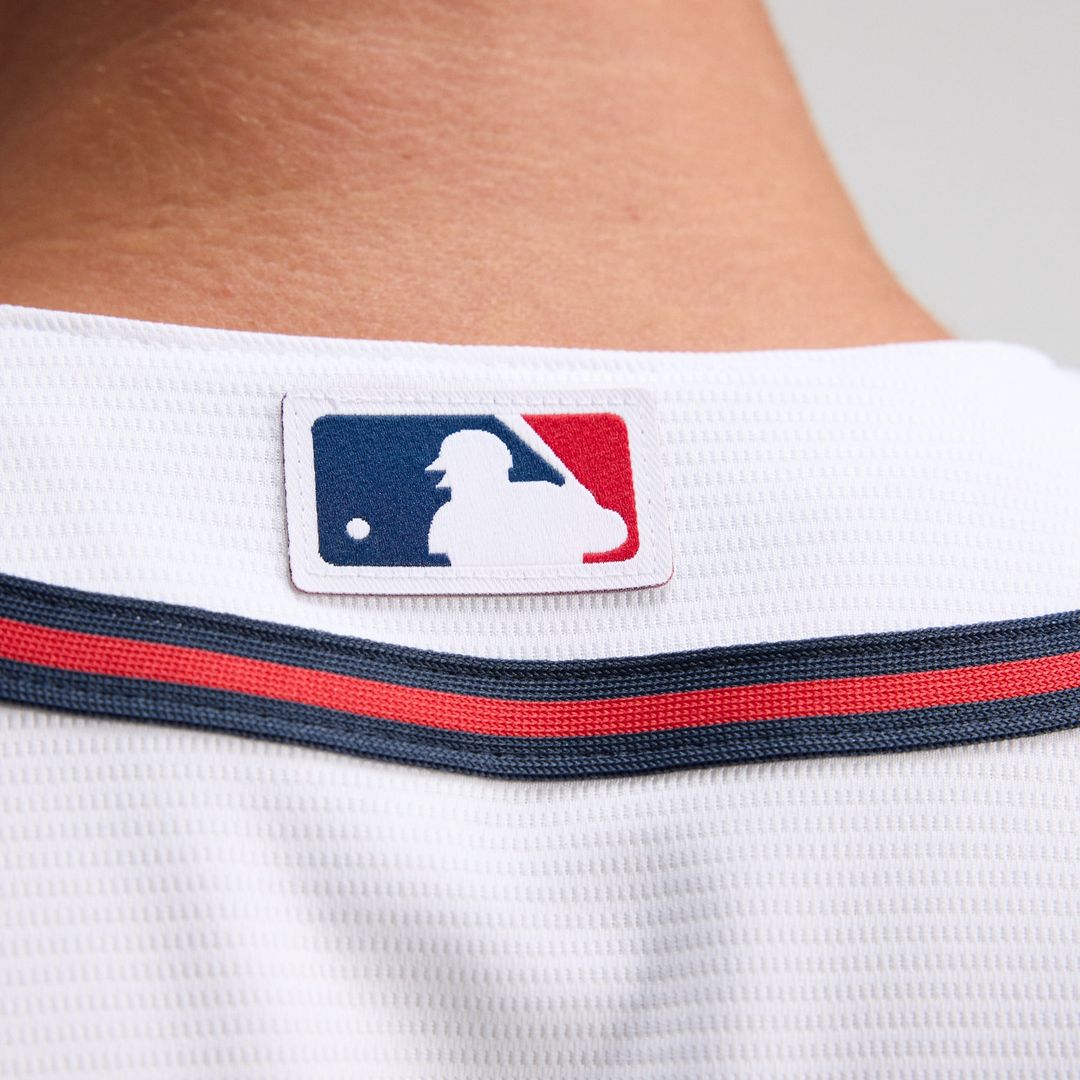 Atlanta Braves Alternate Replica Team Jersey — Red