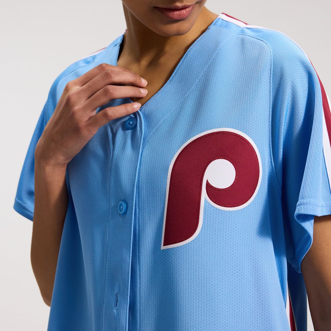 Philadelphia Phillies Women's Alternate Limited Jersey — Light Blue