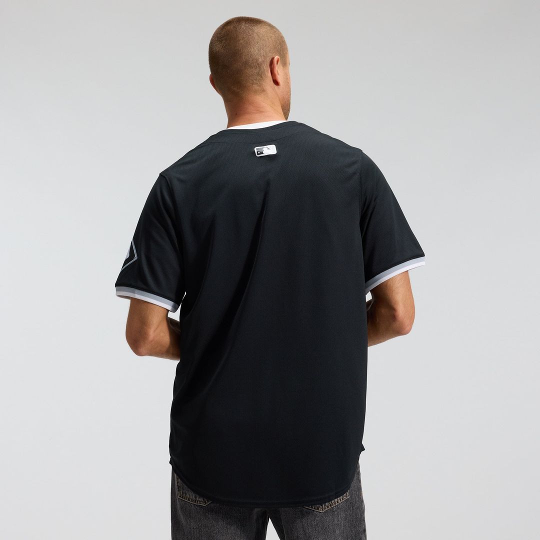 Chicago White Sox Alternate Limited Jersey — Black