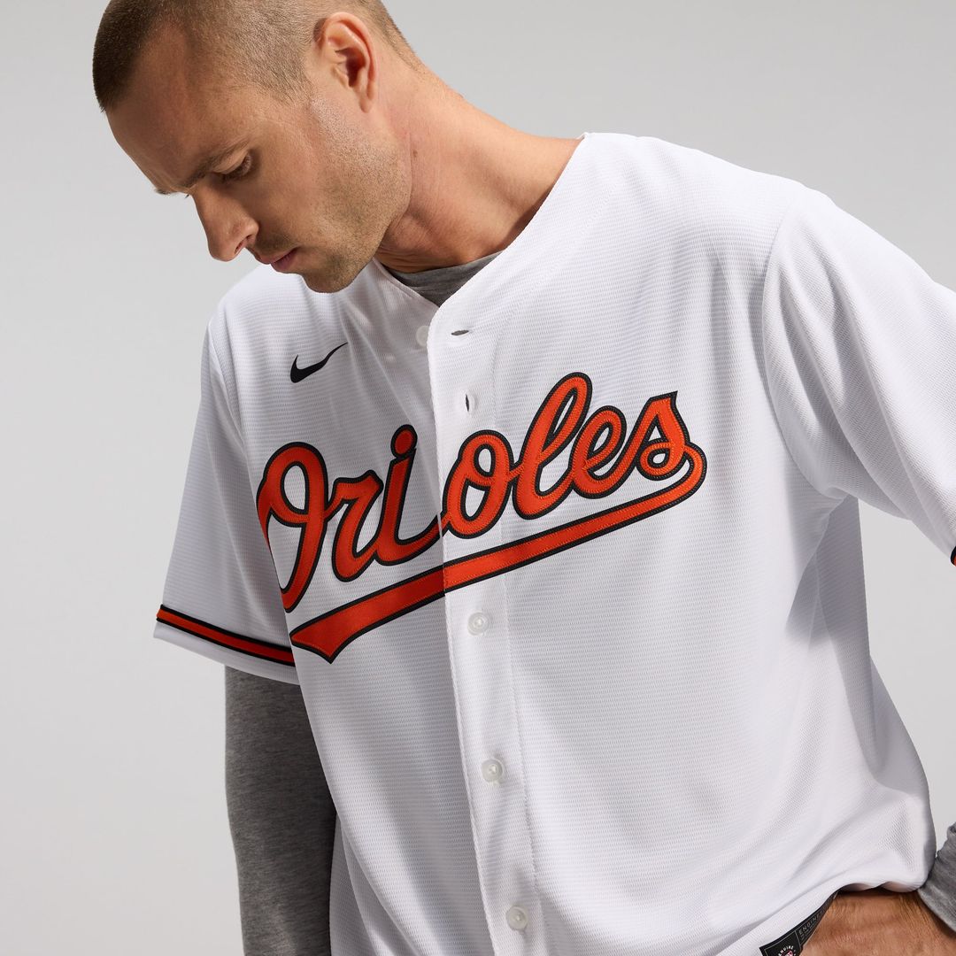 Baltimore Orioles Road Replica Team Jersey — Gray