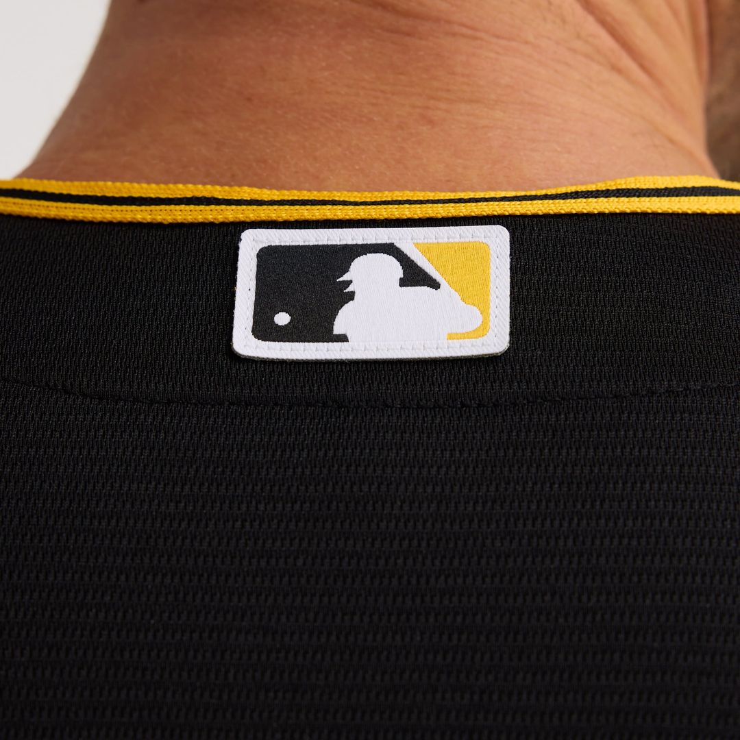 Pittsburgh Pirates Alternate Replica Team Jersey — Black