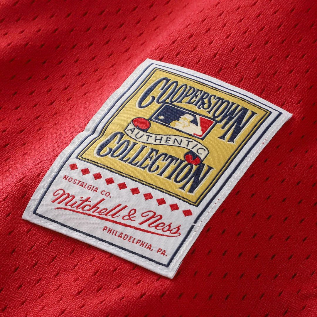 Cincinnati Reds Barry Larkin Throwback Cooperstown Mesh Batting Practice Jersey — Red
